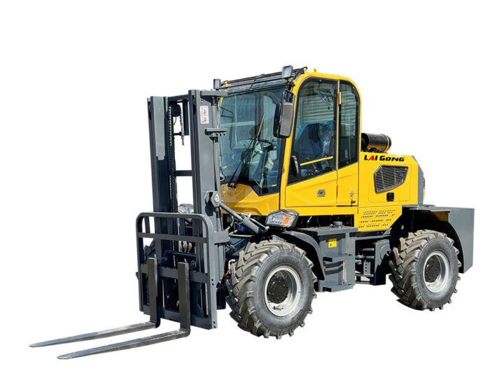 LG35R Rough Terrain Forklift