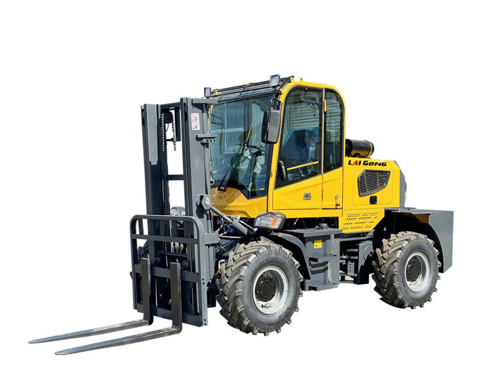 LG35R Rough Terrain Forklift