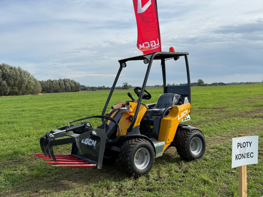 LGCM agricultural machinery exhibited at AGRO SHOW 2026