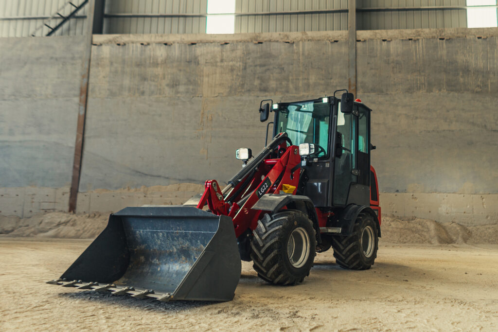 LG22E electric wheel loader from LGCM